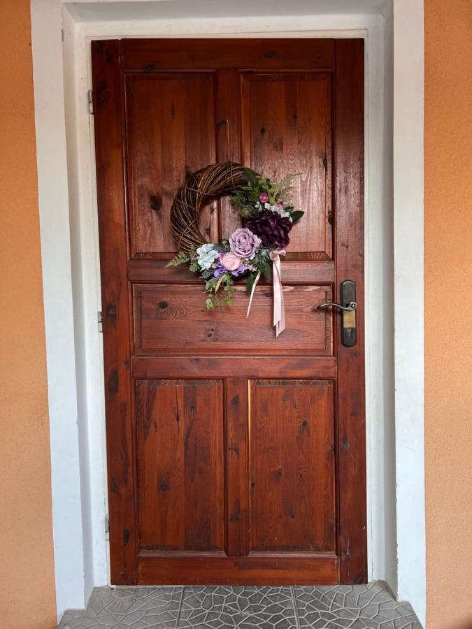 Apartman Elen - 6 Luzek, 86 M2 Decin Exteriör bild